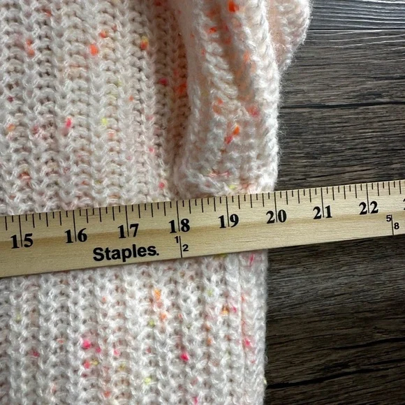 American Eagle Outfitters Cream and Neon Chunky Knit Cardigan - Picture 7 of 7